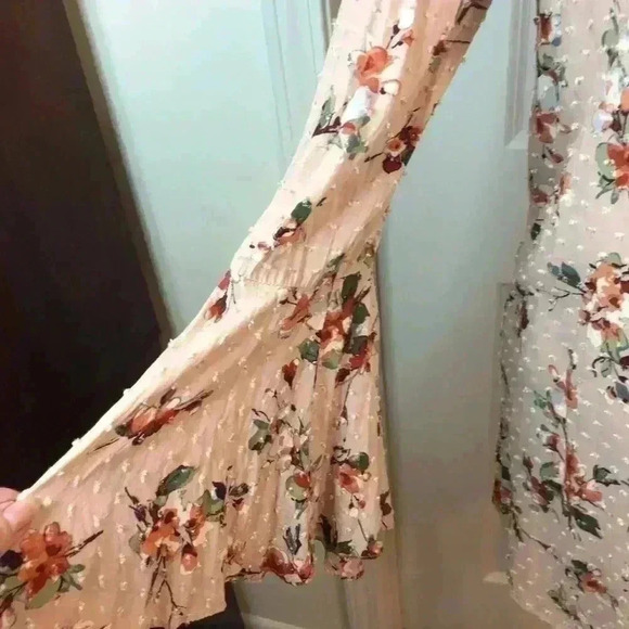 En Creme Women’s Small Dusty Pink Floral Swiss Dot Blouse Tie Front Bell L/S - Picture 6 of 8